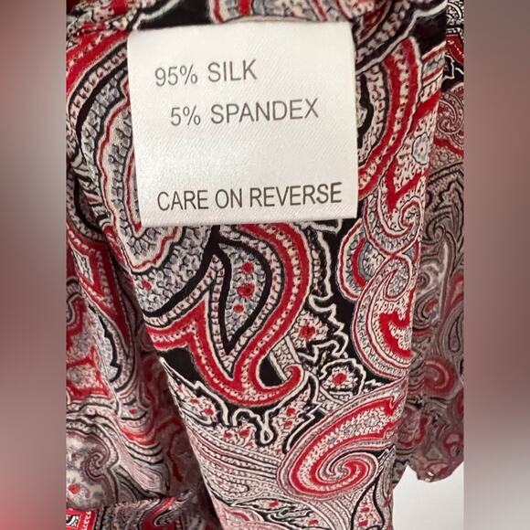 St. John Collection Red Paisley Print Silk Collared Button Up Blouse Size 10 - Picture 3 of 9